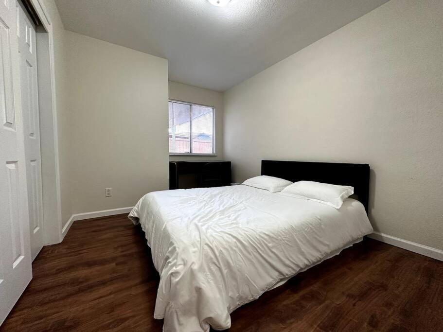 Comfortable House W/ Wi-Fi/Tv - Turlock,Ca מראה חיצוני תמונה