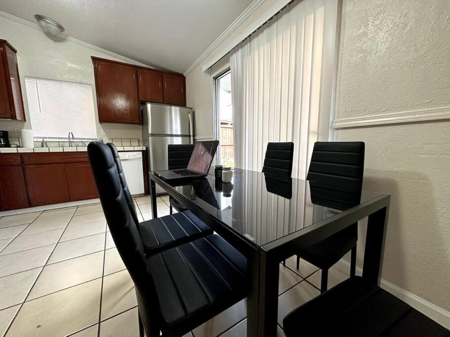 Comfortable House W/ Wi-Fi/Tv - Turlock,Ca מראה חיצוני תמונה